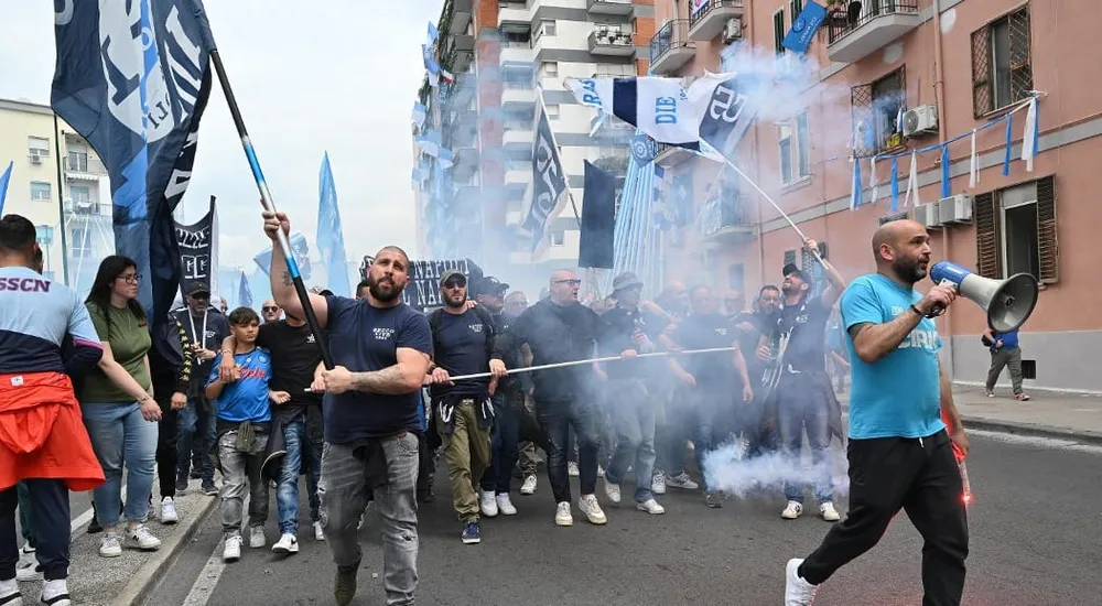 Il Napoli Ha Vinto Lo Scudetto Giocando Anche Contro I Re Del Pezzotto