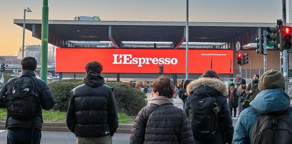 L Espresso Parte La Nuova Campagna Abbonamenti E Le Piazze D Italia