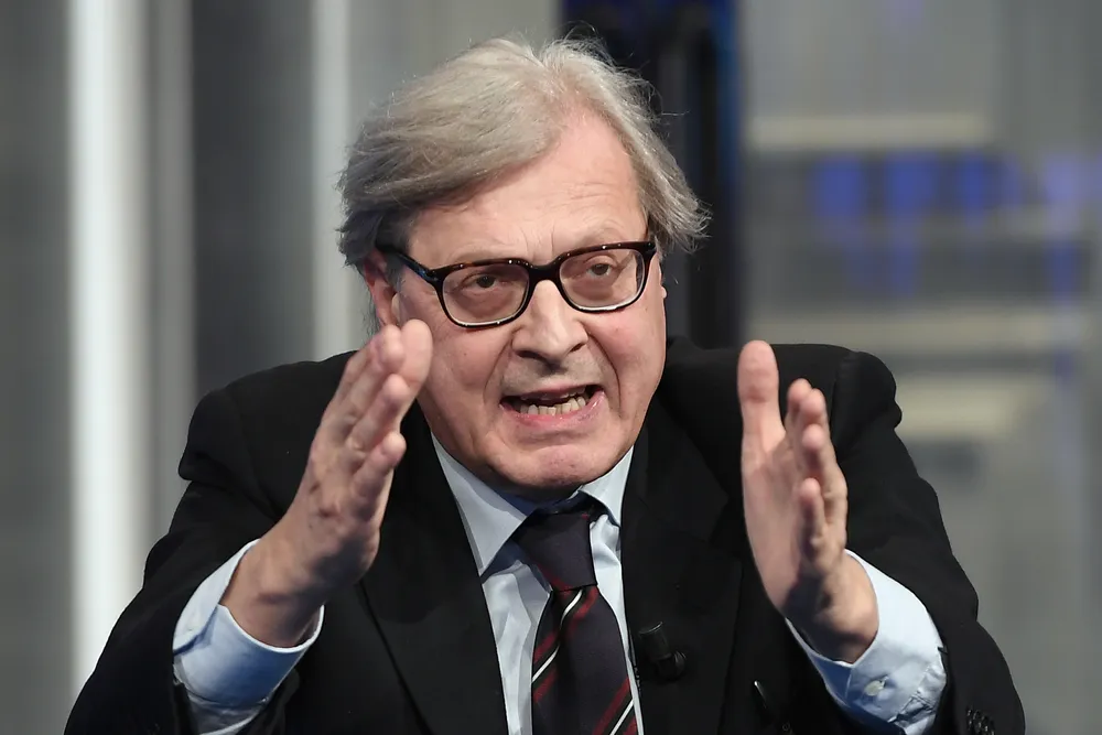 Vittorio Sgarbi Non Molla E Scrive A Meloni: "Si Indaghi Anche Sulle ...