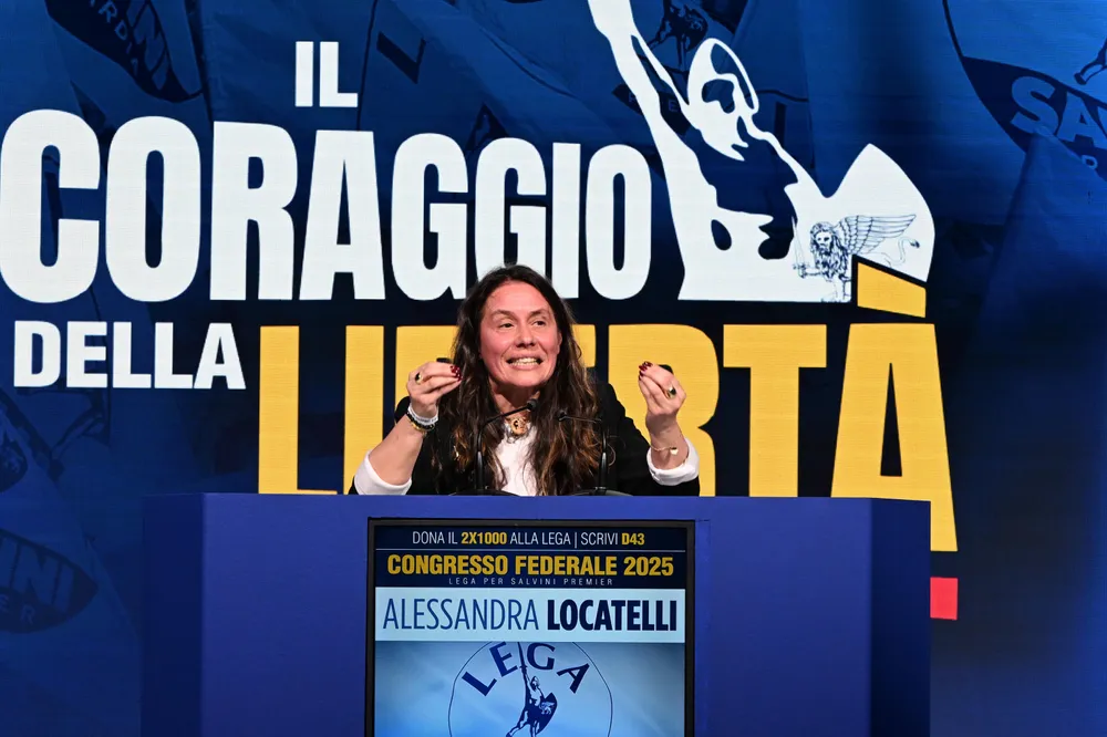 https://static.lespresso.it/fullwidth/955/d297ec4e-a449-5f1b-d4e2-b19b6367e955.webp