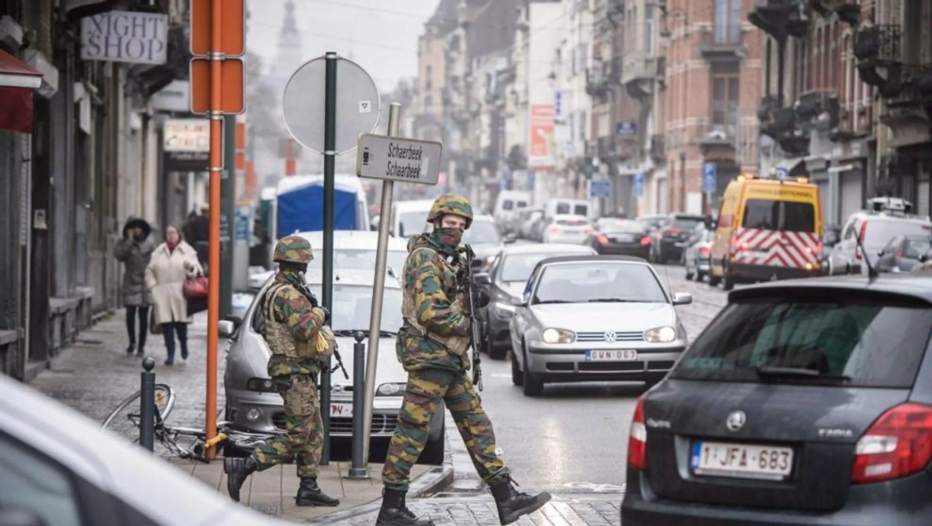 Militari presidiano le strade di Bruxelles