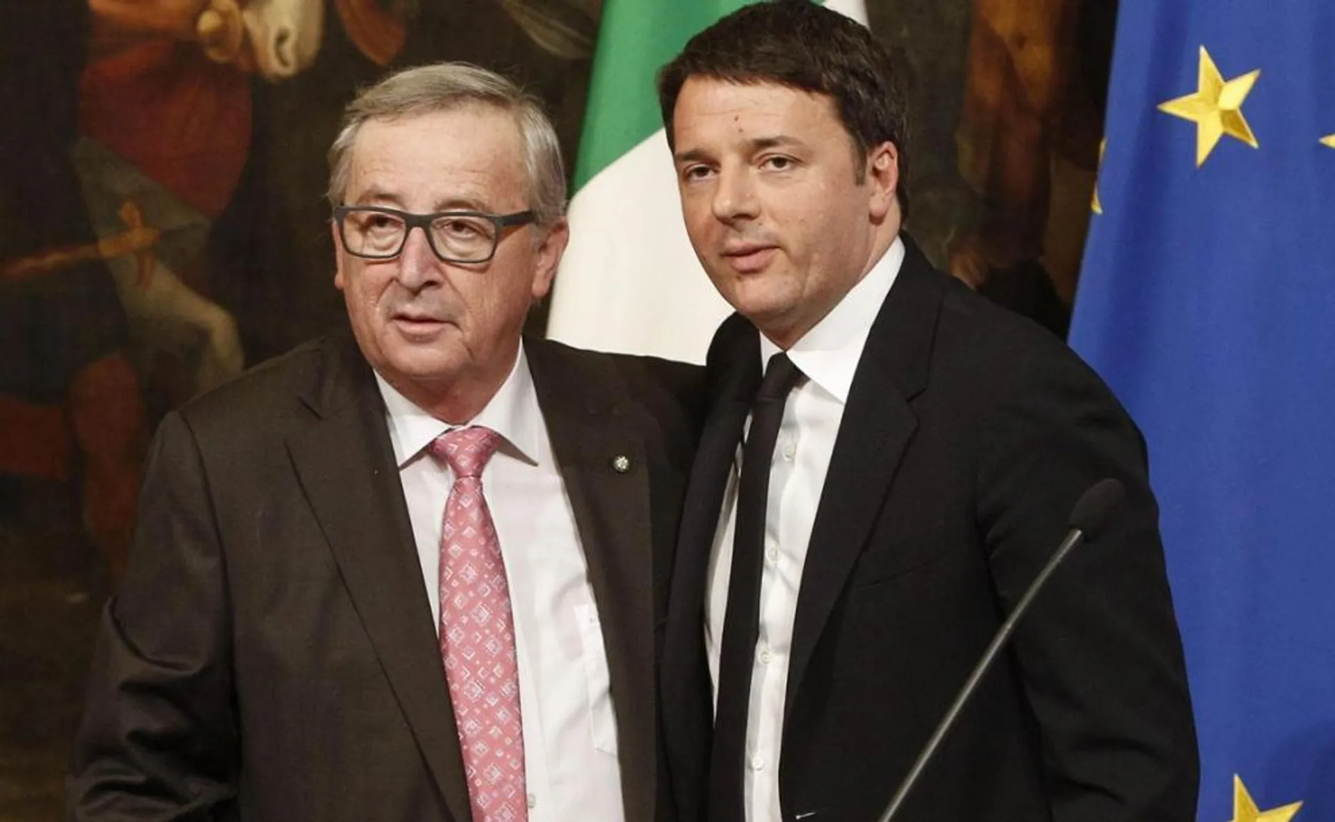 Matteo Renzi con Jean-Claude Juncker