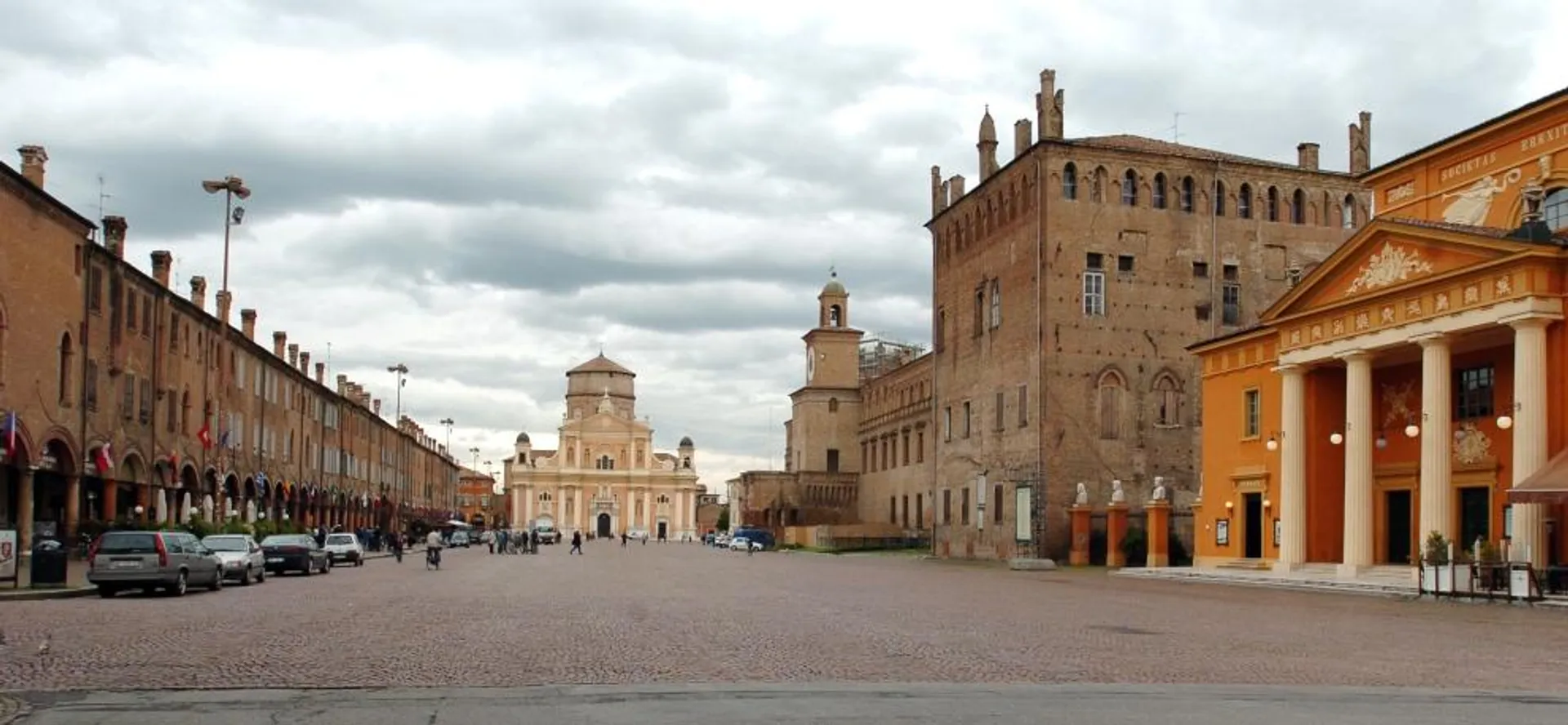 Carpi, piazza dei Martiri