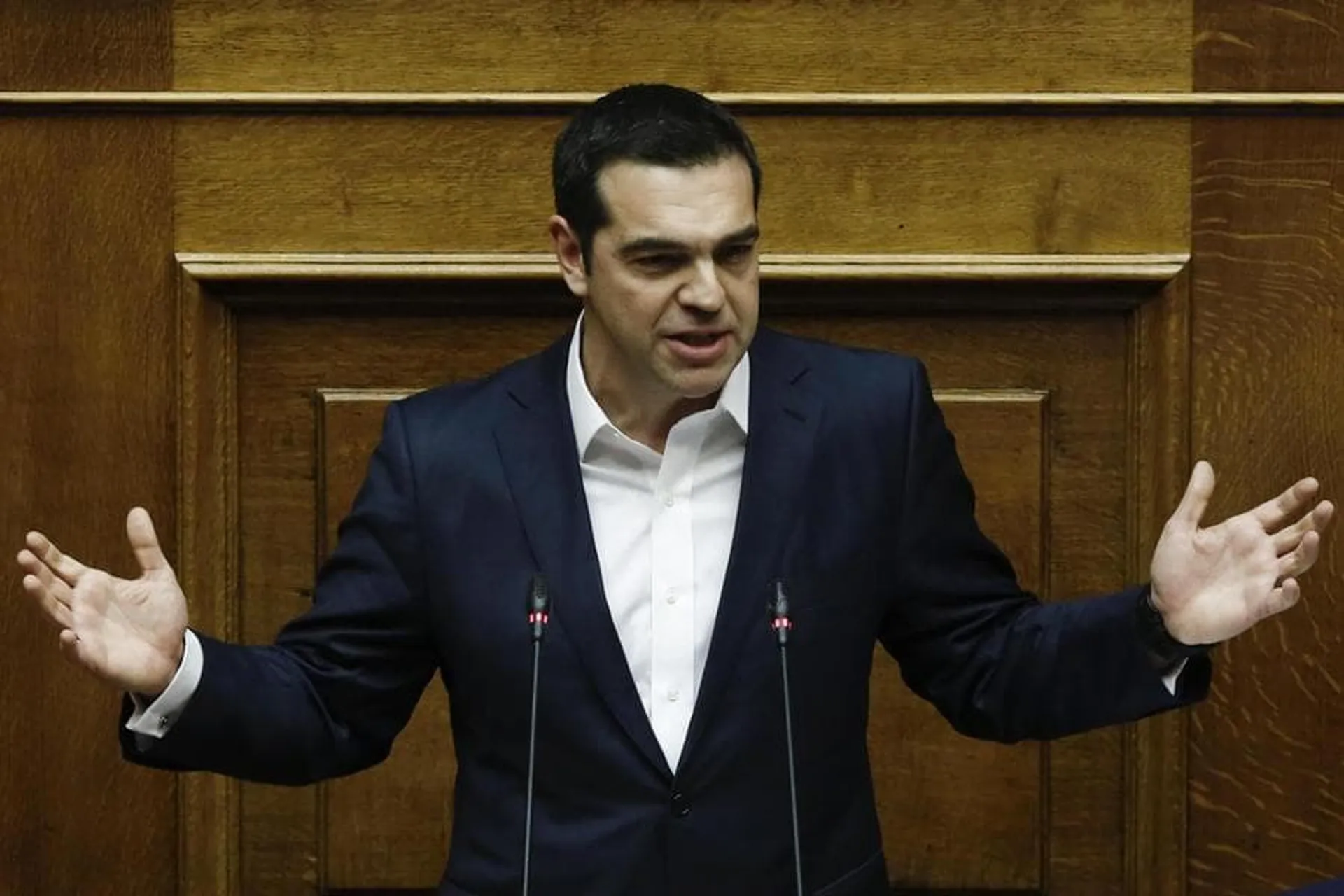 epa07290745 Greek Prime Minister Alexis Tsipras delivers his speech during a debate on the vote of confidence in the government, in the parliament's plenum, in Athens, Greece, 16 January 2019. Greek deputies will be called to give their vote of confidence in the government on 16 January midnight, after a two-day debate in parliament.  EPA/YANNIS KOLESIDIS