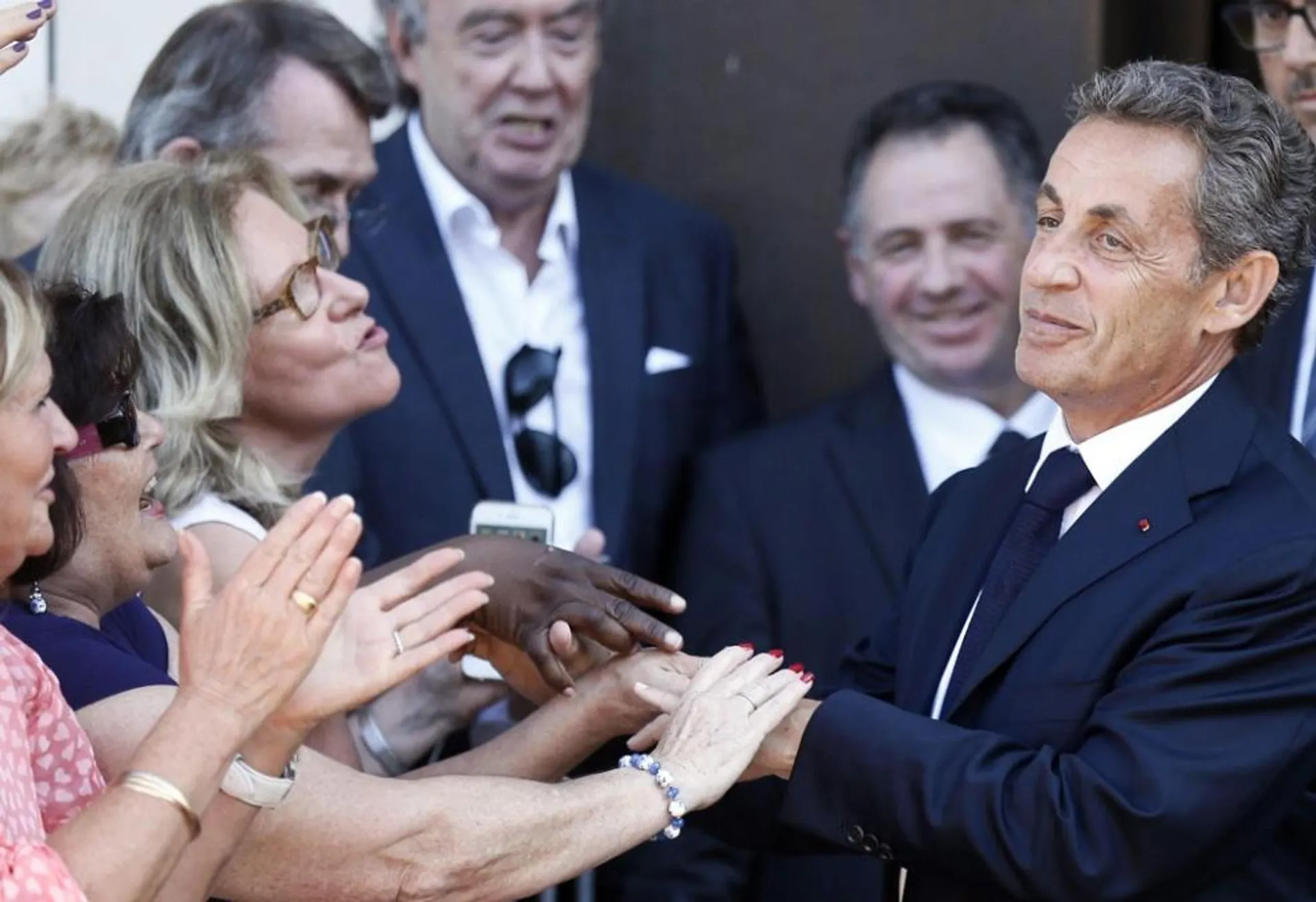 Nicolas Sarkozy in campagna elettorale per Les Républicains