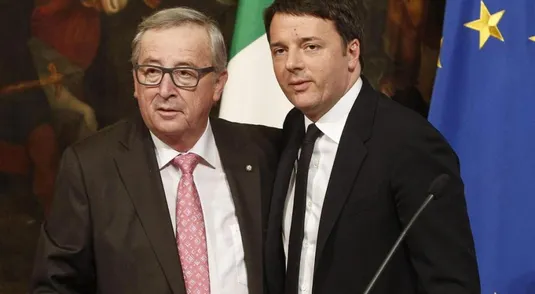 Matteo Renzi con Jean-Claude Juncker