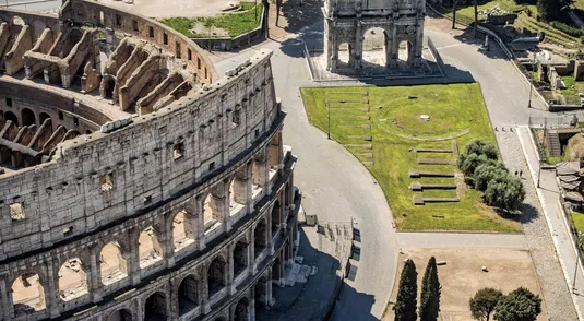 Veduta del Colosseo e dell'Arco di Costantino