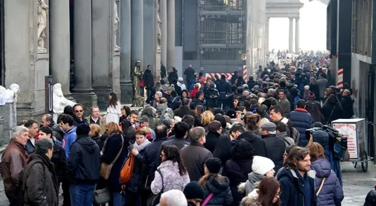 Fila all'ingresso degli Uffizi