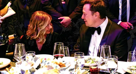 Giorgia Meloni a cena con Elon Musk  dopo il premio "Global Citizen" assegnato alla premier