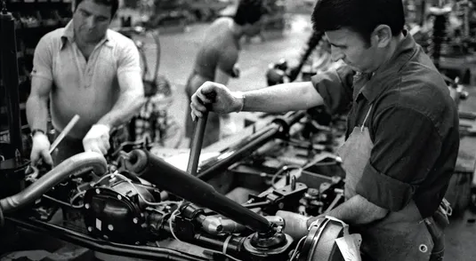 Operai della Fiat di Mirafiori, nel 1980