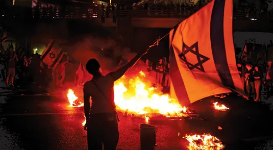 Manifestazione di protesta a Tel Aviv contro Netanyahu