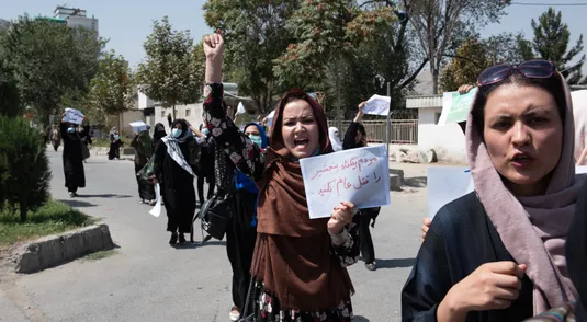 Donne Afghane, vite sospese